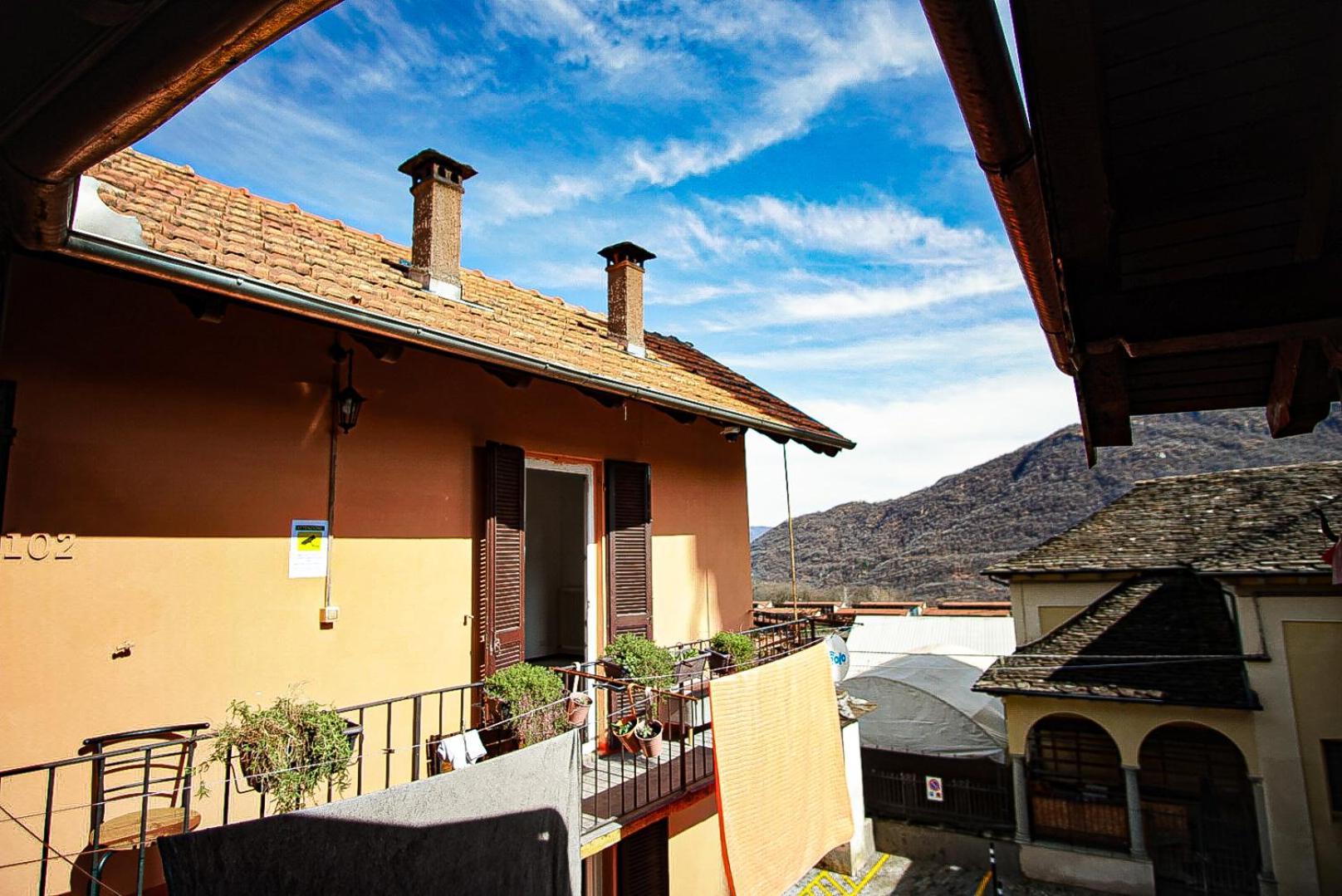 A D Rooms - Il Campanile Casale Corte Cerro Exterior foto